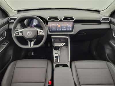 MG ZS 1.5 Hybrid+ Luxury NAVI / FULL LED / CUIR / PANO / CAMERA (2026) - Foto 8