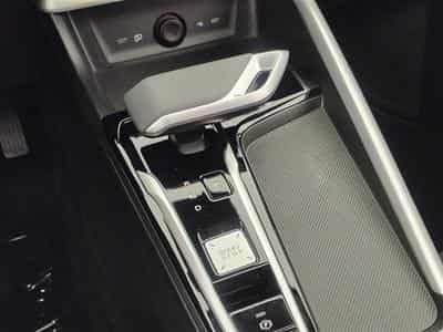 MG ZS 1.5 Hybrid+ Luxury NAVI / FULL LED / CUIR / PANO / CAMERA (2026) - Foto 12