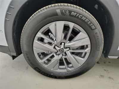 Peugeot 5008 1.2 HYBRID 145cv e-DSC6 Allure 7pl. NAVI / FULL LED / CAMERA (2025) - Foto 6