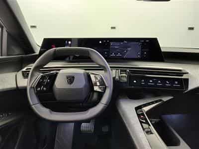 Peugeot 5008 1.2 HYBRID 145cv e-DSC6 Allure 7pl. NAVI / FULL LED / CAMERA (2025) - Foto 9