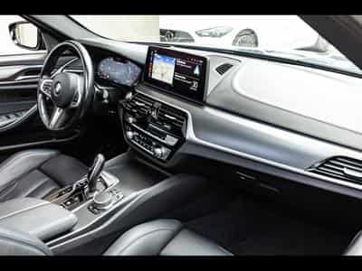 BMW M550 LIMOUSINE (G30) XDRIVE 530 CH - SERVICE INCLUSIVE 05/2029 - (2022) - Foto 13