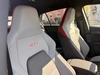 VW Golf GTI 300 Clubsport DSG (2026) - Foto 14