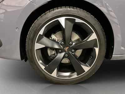 Cupra Leon DSG+Dynamic-Design+Pure-Performance+Intelligent-Drive+LED (2025) - Foto 8