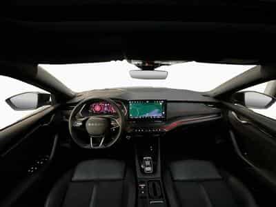 Skoda Octavia Rs+DSG+P.Assisted+Design-Suedia+Head-up+Pano+360° (2025) - Foto 2