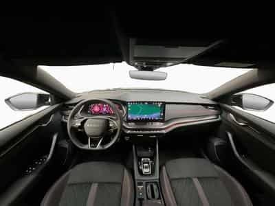 Skoda Octavia Rs+DSG+P.Assisted-Drive+LM19+Head-Up+View-360°+Led+Navi (2025) - Foto 2