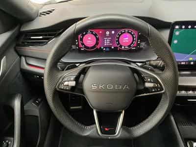 Skoda Octavia Rs+DSG+P.Assisted-Drive+LM19+Head-Up+View-360°+Led+Navi (2025) - Foto 10