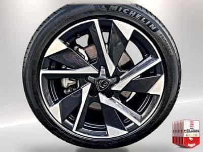 Peugeot 308 1.5 BLUEHDI 130 ALLURE EAT8 (2025) - Foto 9
