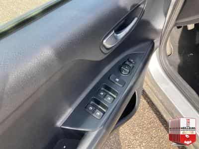 Kia STONIC 1.6 CRDI 115 ISG ACTIVE (2020) - Foto 13