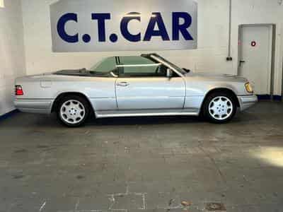 Mercedes E 320 W124 (1995) - Photo 2