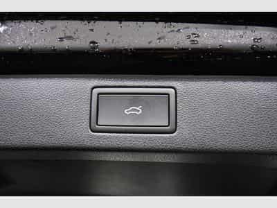 Skoda Kamiq Kamiq Monte Carlo 1.5 TSI DSG7 - Pano, Kamera, N (2026) - Photo 9