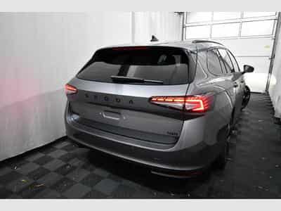 Skoda Superb Superb Combi Sportline 2.0 TDI 4x4 - AHK, Area V (2026) - Photo 4