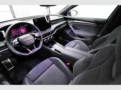 Skoda Superb Superb Combi Sportline 2.0 TDI 4x4 - AHK, Area V (2026) - Photo 6