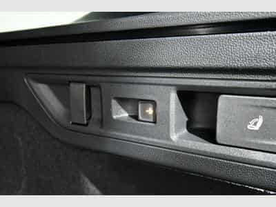 Skoda Superb Superb Combi Sportline 2.0 TDI 4x4 - AHK, Area V (2026) - Photo 10