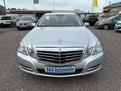 Mercedes E 250 E 250 CGI Lim. BlueEfficiency*Automatik*Navi*Kam (2011) - Photo 2