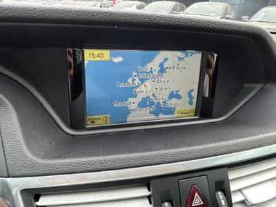 Mercedes E 250 E 250 CGI Lim. BlueEfficiency*Automatik*Navi*Kam (2011) - Photo 11