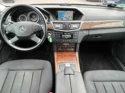 Mercedes E 250 E 250 CGI Lim. BlueEfficiency*Automatik*Navi*Kam (2011) - Photo 10