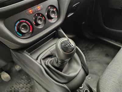 Fiat Doblo 1.6 MJET Cargo CLIM / CARPLAY (2023) - Photo 12