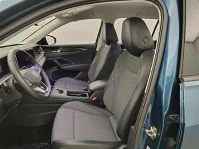 VW Tayron 1.5 TSI 150Cv DSG7 Life 7PL / NAVI / CAMERA / MATRIX LED (2026) - Foto 7