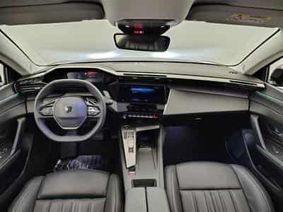 Peugeot 408 1.2 PureTech Allure Pack S&S CLIM/NAVI/CAMERA (2023) - Foto 8