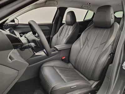 Peugeot 408 1.2 PureTech Allure Pack S&S CLIM/NAVI/CAMERA (2023) - Foto 7