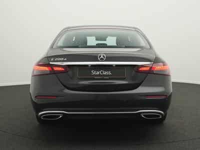 Mercedes E 200 d Avantgarde LED+AHK+Kamera (2023) - Foto 4