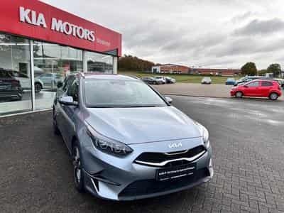Kia Ceed Ceed SW 1,5T-GDI DCT Spirit Navi Kamera Sound (2025) - Photo 1