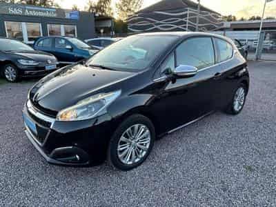 Peugeot 208 208 Allure 1.6 HDi *SHZ*Tempomat*1.Hand*Euro6* (2015) - Photo 1