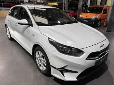 Kia Ceed 1.5 T VISION (2024) - Photo 1