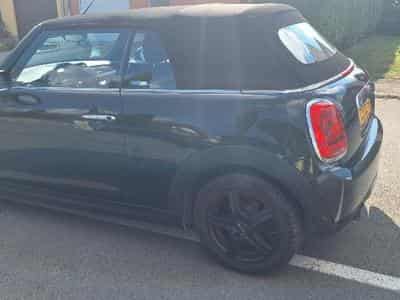 Mini Cabrio Cooper (2016) - Photo 1