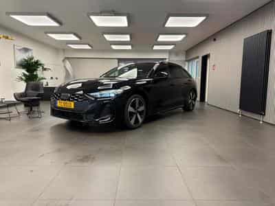 Audi A5 Avant e-hybrid S line 367 CH / 270 kW S tronic (2026) - Photo 1