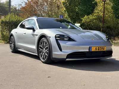 Porsche Taycan 4 Cross Turismo (2024) - Foto 1