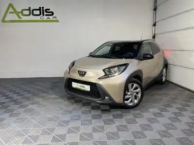 Toyota Aygo 1.0 VVT-I 72 DESIGN BLUETOOTH (2023) - Foto 1