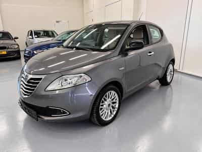 Lancia Ypsilon 1.2i 70 Gold Clim Radars Regul (2014) - Photo 1