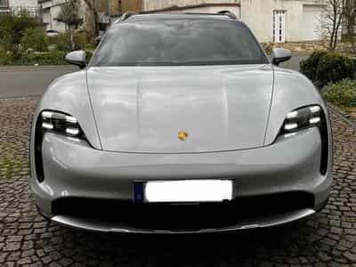 Porsche Taycan 4 Cross Turismo (2021) - Photo 1