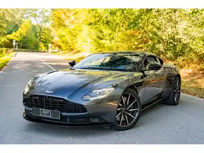 Aston-Martin DB11 Coupe V8 510cv - First hand - Black Pack (2021) - Foto 1