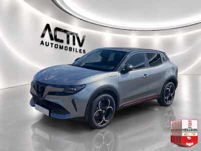 Alfa-Romeo JUNIOR 1.2 IBRIDA 145 SPECIALE E-DCT6 (2026) - Photo 1