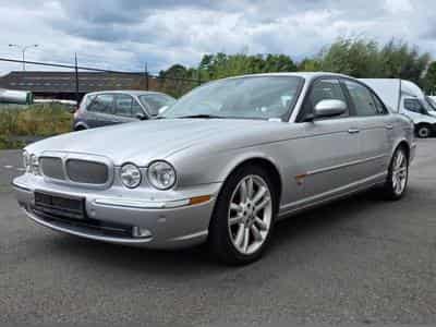 Jaguar XJR v8 supercharged (2005) - Photo 1