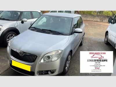 Skoda Fabia 1.2 AMBIENTE CARPLAY (2008) - Foto 1