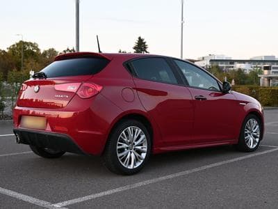 Alfa-Romeo Giulietta 1.6 JTDm (2016) - Foto 1