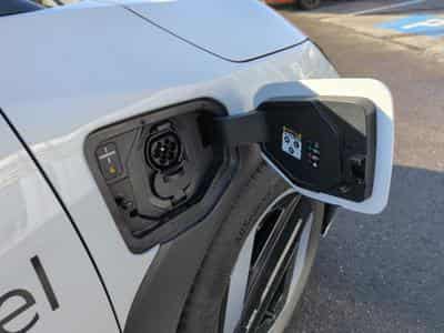 Kia EV4 Business Plus 81,4 kWh FWD (2025) - Photo 9