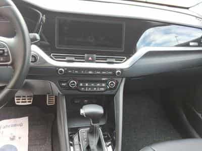 Kia Niro Sense (UVO) 1.6 GDi HEV 6DCT (2021) - Photo 9