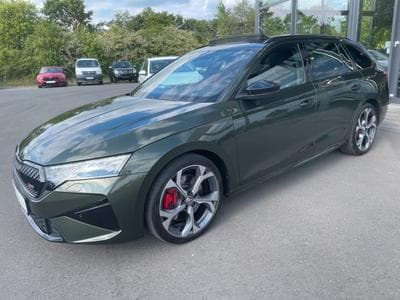 Skoda Octavia Octavia Kombi 2.0TSI RS Pano AHK 19" Facelift (2025) - Foto 1