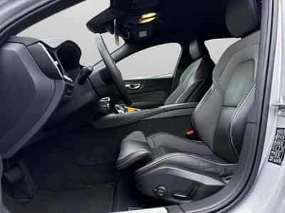 Volvo V60 T6 Plus Dark / Hybride (2024) - Foto 10