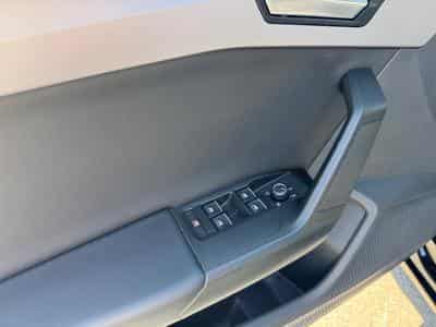 Seat Leon 2.0 CR TDi FR DPF DSG (2023) - Photo 11