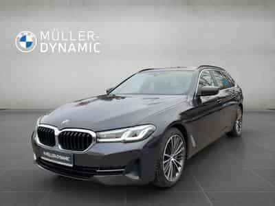 BMW 540 540d xDrive TOURING AHK HEAD-UP PANORAMA HARMAN/ (2022) - Photo 1