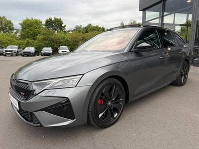 Skoda Octavia Octavia Kombi 2.0TSI RS Facelift Pano Canton ACC (2025) - Foto 1