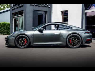 Porsche 911 992.1 CARRERA 4S COUPE PDK°AVENTURINE GREEN (2022) - Photo 2
