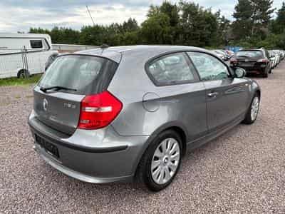 BMW 118 118d Lim. Edition Lifestyle *Automatik*5-Sitzer* (2011) - Foto 4