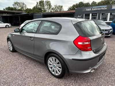 BMW 118 118d Lim. Edition Lifestyle *Automatik*5-Sitzer* (2011) - Foto 6