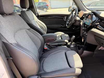 Mini Cooper 1.5 Steptronic 136 (2024) - Photo 13